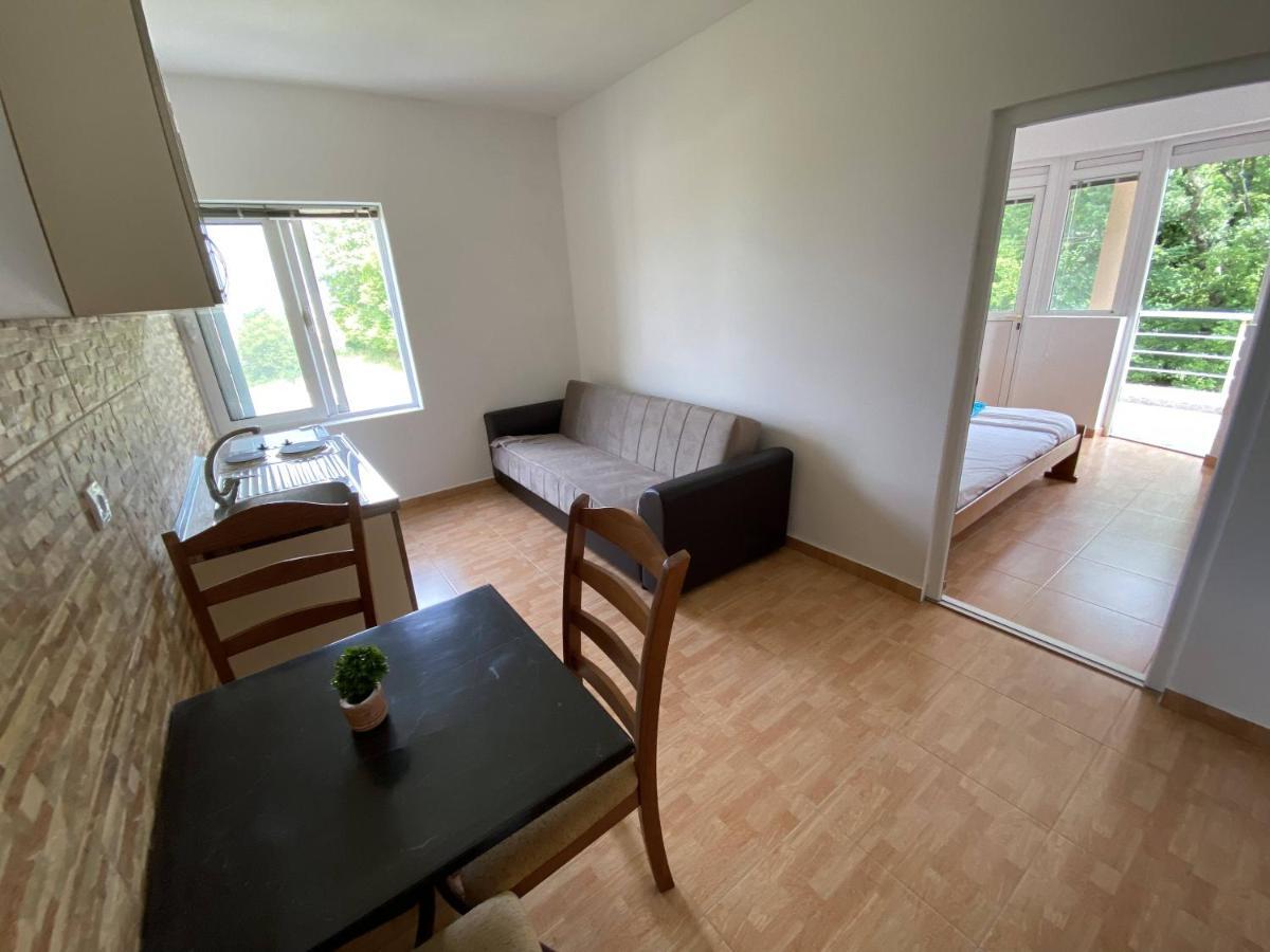 Guest House Koliqi - Hotel & Apartments Ulcinj Luaran gambar