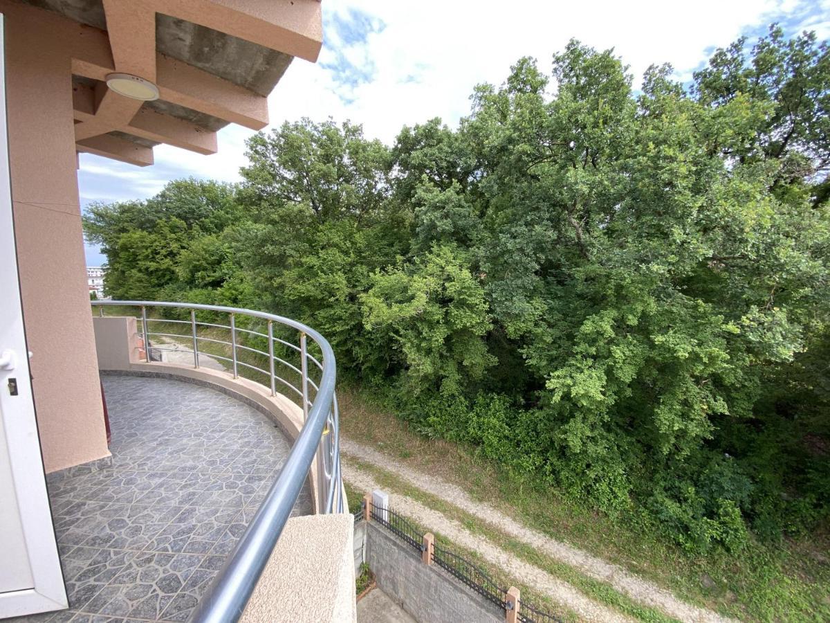 Guest House Koliqi - Hotel & Apartments Ulcinj Luaran gambar