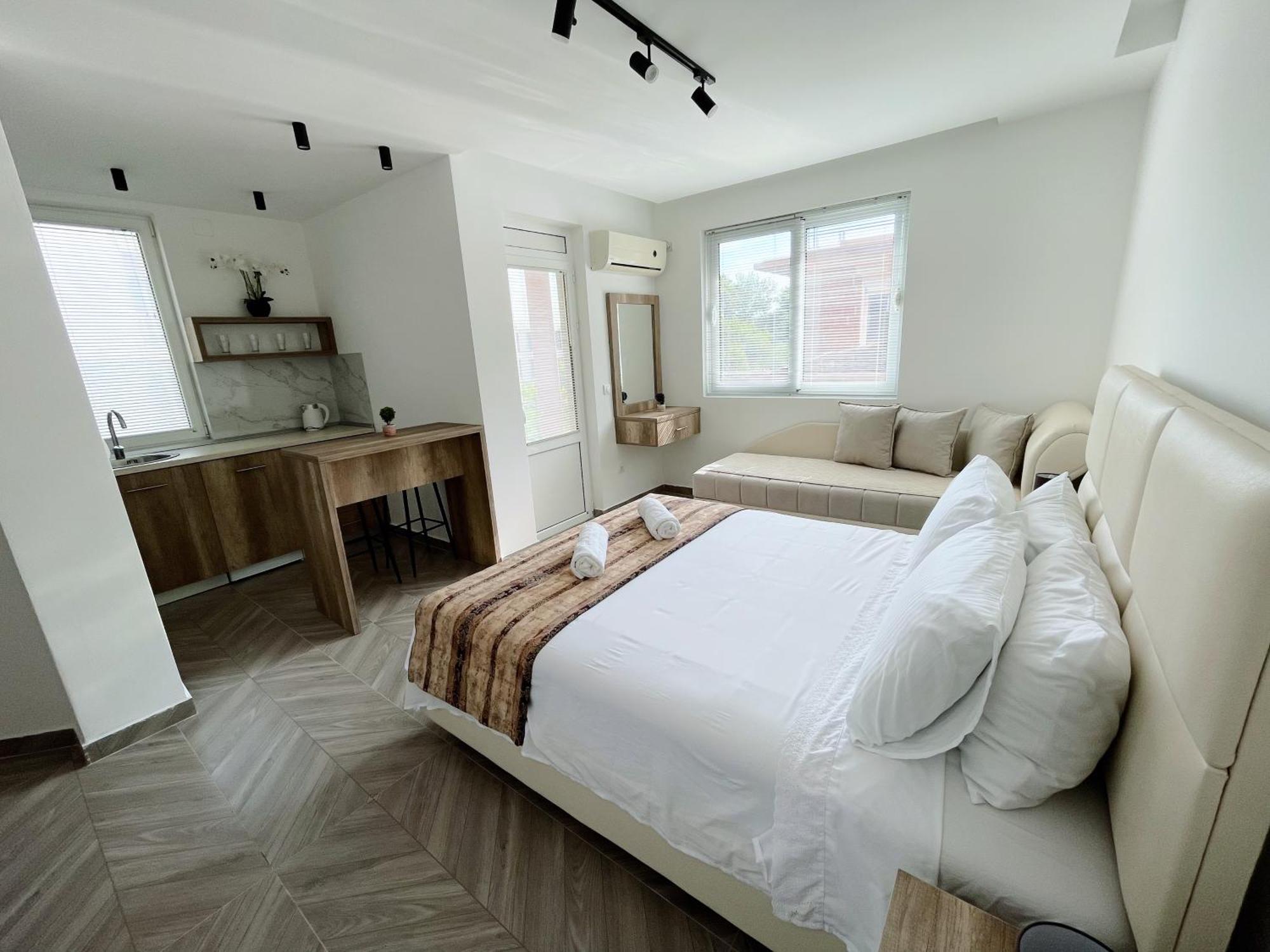Guest House Koliqi - Hotel & Apartments Ulcinj Luaran gambar